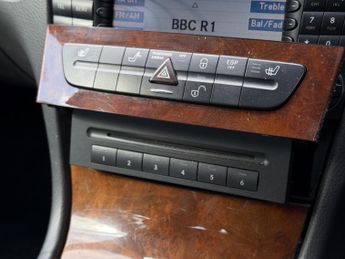 MERCEDES-BENZ E CLASS 2.6 E240 Elegance