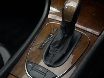 MERCEDES-BENZ E CLASS 2.6 E240 Elegance