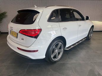 AUDI Q5 2.0 TDI S line Plus
