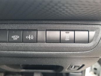 PEUGEOT 2008 1.2 PureTech Active