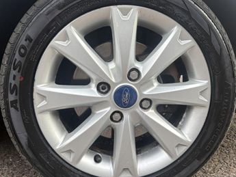 FORD FIESTA 1.4 Zetec
