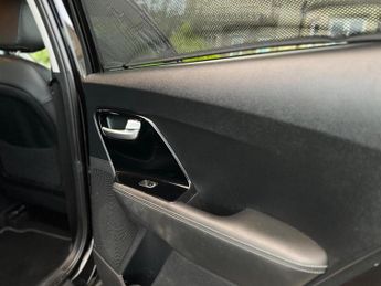 KIA NIRO 1.6h GDi 3 DCT Euro 6 (s/s) 5dr ( 16in Alloy)