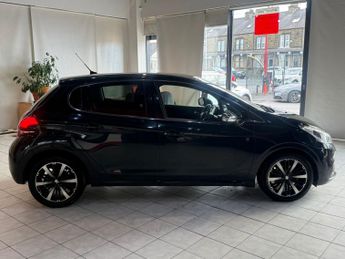 PEUGEOT 208 1.5 BlueHDi Tech Edition