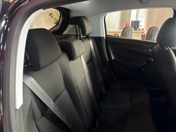 PEUGEOT 208 1.5 BlueHDi Tech Edition