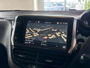 PEUGEOT 208 1.5 BlueHDi Tech Edition