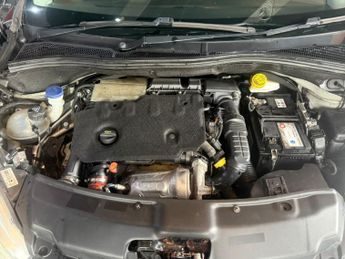 PEUGEOT 208 1.5 BlueHDi Tech Edition