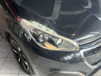 PEUGEOT 208 1.5 BlueHDi Tech Edition
