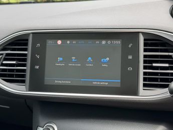 PEUGEOT 308 1.2 PureTech GPF Allure