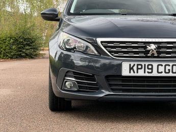 PEUGEOT 308 1.2 PureTech GPF Allure
