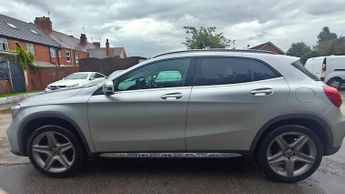 MERCEDES-BENZ GLA 2.1 GLA200d AMG Line 7G-DCT Euro 6 (s/s) 5dr