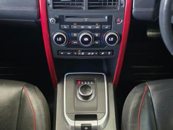 LAND ROVER DISCOVERY SPORT 2.0 TD4 HSE Dynamic Lux