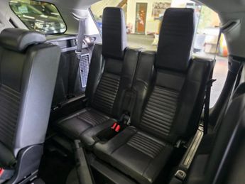 LAND ROVER DISCOVERY SPORT 2.0 TD4 HSE Dynamic Lux
