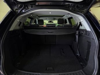 LAND ROVER DISCOVERY SPORT 2.0 TD4 HSE Dynamic Lux