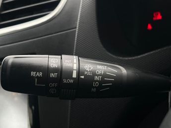 SUZUKI SWIFT 1.2 SZ3 Hatchback 5dr Petrol Auto Euro 5 (94 ps)