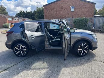 NISSAN QASHQAI 1.3 DIG-T N-Motion