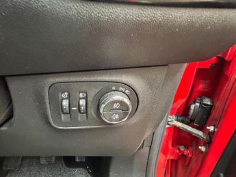 VAUXHALL CORSA 1.4i ecoFLEX Limited Edition Euro 6 3dr