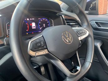 VOLKSWAGEN T-ROC 1.5 TSI Style