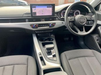 AUDI A4 AVANT 2.0 TDI 35 Technik