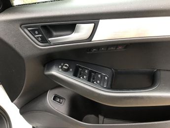 AUDI Q5 3.0 TDI V6 S line