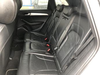 AUDI Q5 3.0 TDI V6 S line