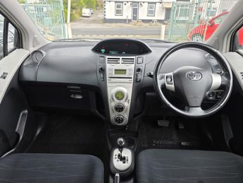 TOYOTA YARIS 1.3 T Spirit