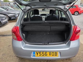 TOYOTA YARIS 1.3 T Spirit