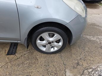 TOYOTA YARIS 1.3 T Spirit