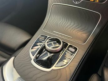 MERCEDES-BENZ C CLASS 2.1 C220d AMG Line