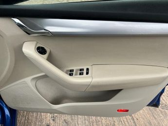 SKODA OCTAVIA 1.6 TDI Elegance