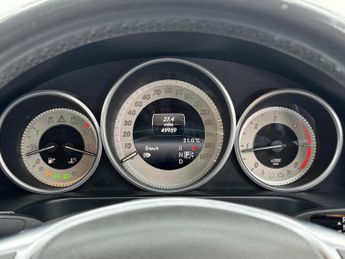 MERCEDES-BENZ E CLASS 2.1 E220 BlueTEC AMG Night Edition