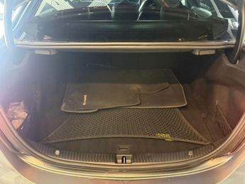 MERCEDES-BENZ C CLASS 1.6 C200d AMG Line Edition