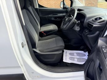 VAUXHALL COMBO 1.5 Turbo D 2000 Edition