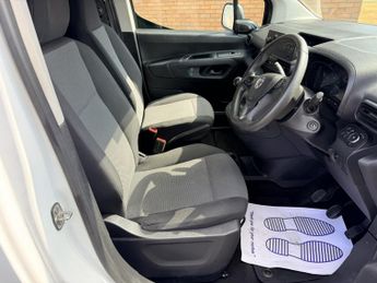 VAUXHALL COMBO 1.5 Turbo D 2000 Edition