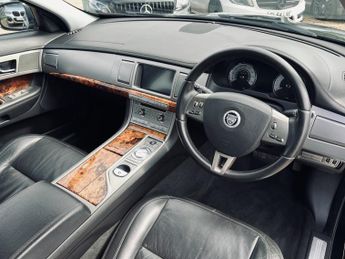 JAGUAR XF 3.0d S V6 Luxury Saloon 4dr Diesel Auto