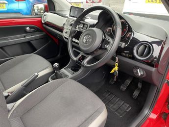VOLKSWAGEN UP! 1.0 High up!