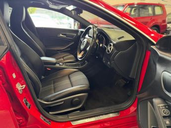 MERCEDES-BENZ CLA 2.1 CLA220d Sport