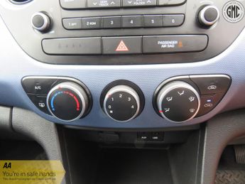 HYUNDAI I10 1.0 SE Full Service History, Long MOT, Aircon