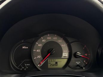 TOYOTA VITZ 1.0 Petrol Automatic Euro 5 5dr
