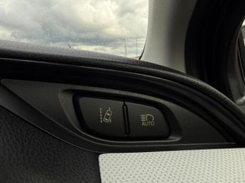 TOYOTA VITZ 1.0 Petrol Automatic Euro 5 5dr
