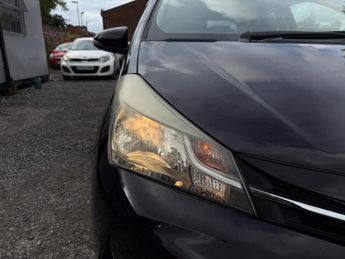TOYOTA VITZ 1.0 Petrol Automatic Euro 5 5dr