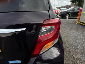 TOYOTA VITZ 1.0 Petrol Automatic Euro 5 5dr