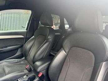 AUDI Q3 2.0 TDI S line Plus
