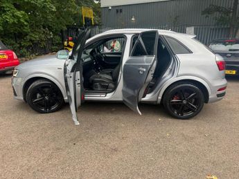 AUDI Q3 2.0 TDI S line Plus