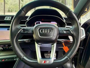 AUDI Q3 2.0 TDI 40 S line S Tronic quattro Euro 6 (s/s) 5dr