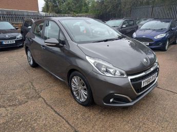 Peugeot 208 1.2 PureTech Signature Euro 6 (s/s) 5dr