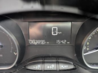 PEUGEOT 208 1.2 PureTech Signature Euro 6 (s/s) 5dr