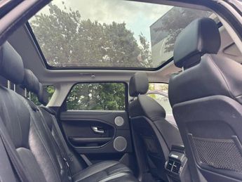 LAND ROVER RANGE ROVER EVOQUE 2.0 TD4 SE Tech