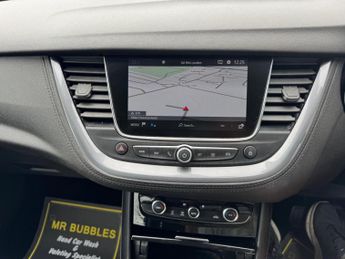 VAUXHALL GRANDLAND X 1.2 Turbo Sport Nav