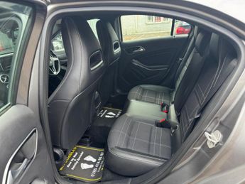 MERCEDES-BENZ A CLASS 1.6 A180 Sport