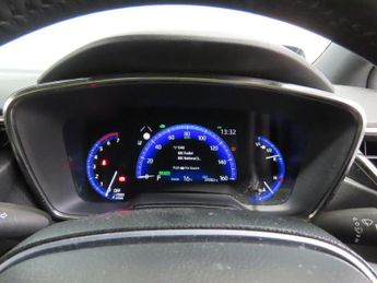 TOYOTA COROLLA 1.8 VVT-h Icon Tech CVT Euro 6 (s/s) 5dr